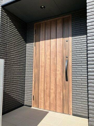 上篠崎戸建のエントランス
