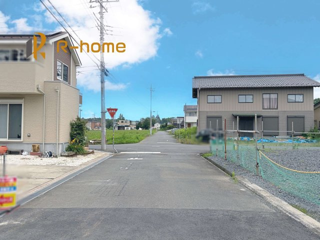 小美玉市納場第4　新築戸建て　1号棟の前面道路含む現地写真|堂々！建物完成♪実際のお部屋をご見学可能です♪
ご見学が一番の資料！お気軽にお問い合わせ下さい♪