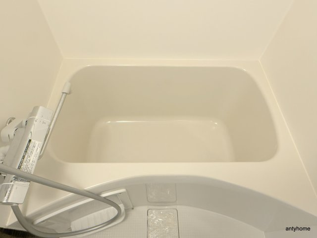 ファーストフィオーレ九条の浴室