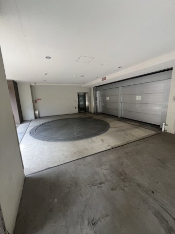 ザ・パークハビオ上野レジデンスの駐車場