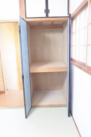 清名幸谷貸家の収納