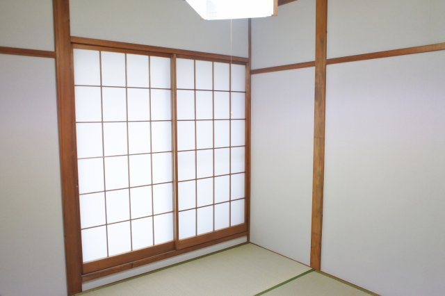 清名幸谷貸家の和室