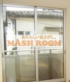 中野区上高田１丁目のアパートのバルコニー