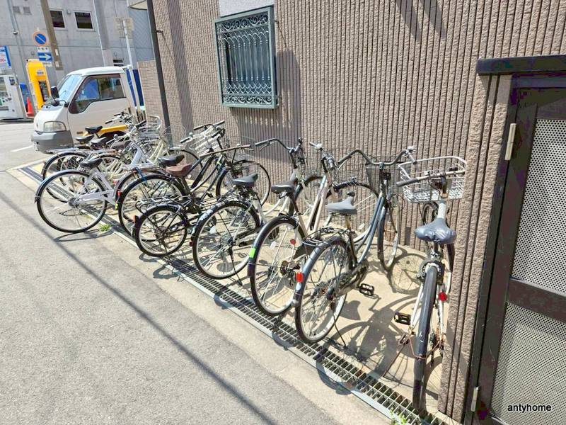 メゾンナカムラ北堀江　仲介手数料無料の駐車場