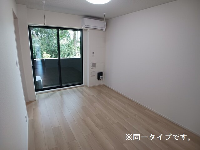 クレッシェンド石ヶ瀬の居間・リビング