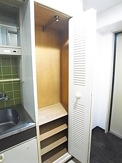 コスモプラザ三宮の収納