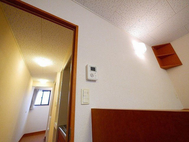 レオパレスハートフル西大寺のセキュリティ|モニター付きインターホン
