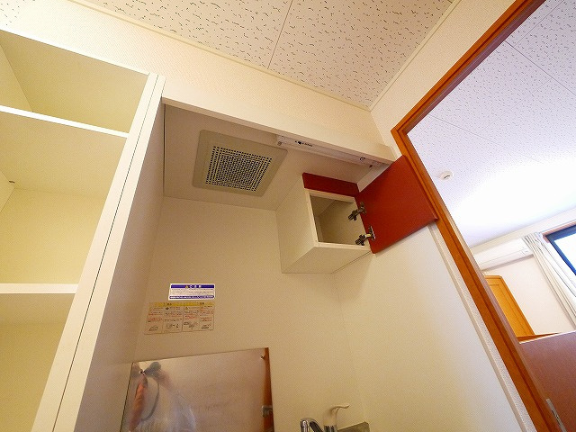 レオパレスハートフル西大寺のキッチン|コンパクトなキッチンで掃除もラクラク