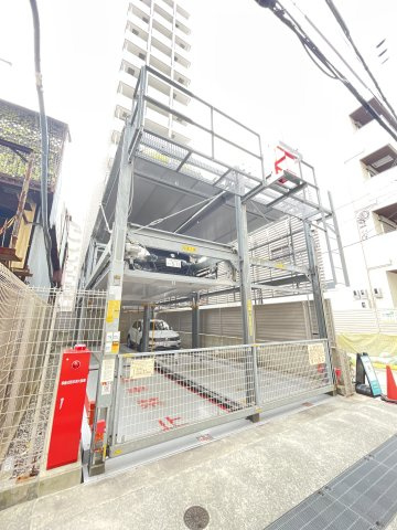 エスリード三宮旭通の駐車場