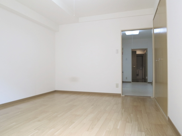 メゾンピュールの子供部屋|南側の洋室です。