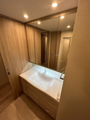 パークシュロス芦屋の洗面所