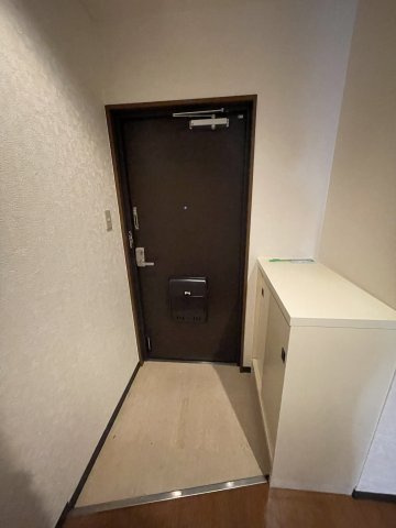 正木マンションの玄関