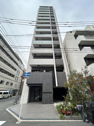 ファーストフィオーレ九条の外観