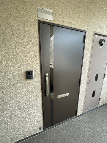 セントラルハイツ宮川町の玄関