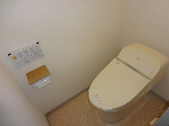 フェニックス小川２号棟のトイレ