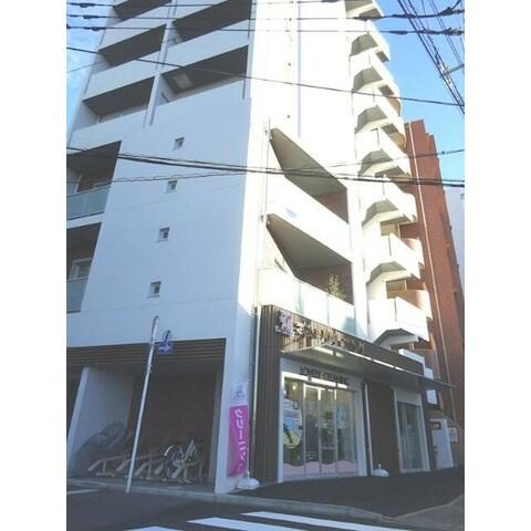 CIビルの外観