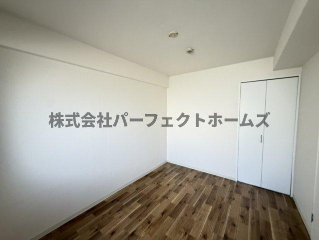 メルベーユ桜丘の洋室|ゆったりした洋室です