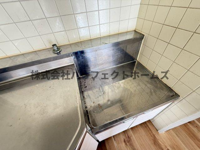 メルベーユ桜丘のキッチン|コンパクトなキッチンで掃除もラクラク