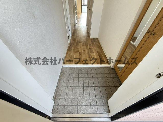 メルベーユ桜丘の玄関|明るい玄関です