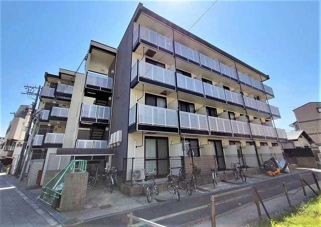 レオパレス東淡路ＷＥＳＴの外観|きれいな外観です