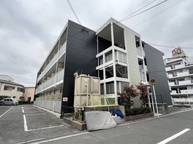 レオパレス豊里の外観|外観は落ち着いています