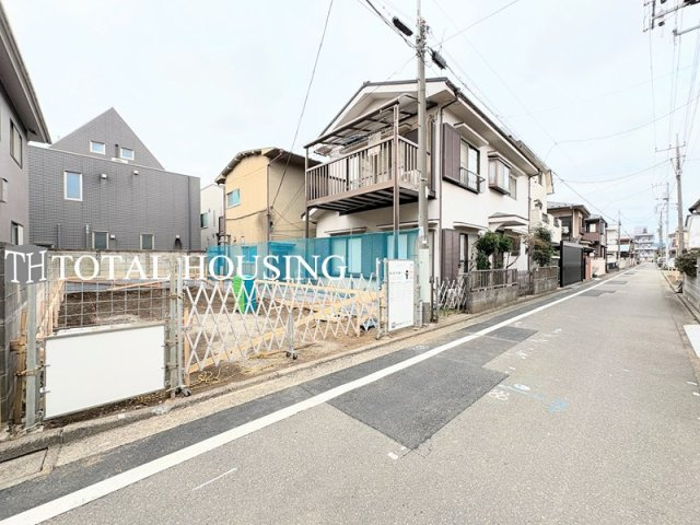 【前面道路含む現地写真】 | 立川市高松町2丁目　新築戸建　全1棟