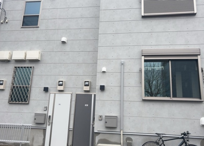 【外観】 | Stage高尾 | 土地を買う際、住む地域の自治体や福祉の補助制度にも注目してみましょう。子供や老人の医療補助やゴミ出しのルールなど、自治体によってルールに大きな違いがあるため、暮らしやすい土地で判断するとよいでしょう。