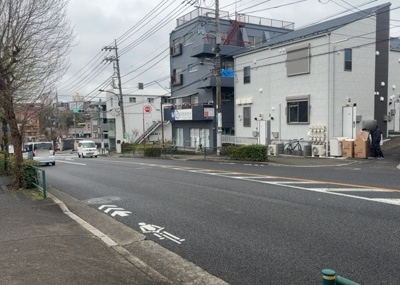 【外観】 | Stage高尾 | 土地探しをしていると都市計画区域という言葉を目にすると思います。法律によって、都道府県知事や国土交通大臣が指定するエリアのことを指しており、都市計画区域は市街化区域と市街化調整区域に分けられています。