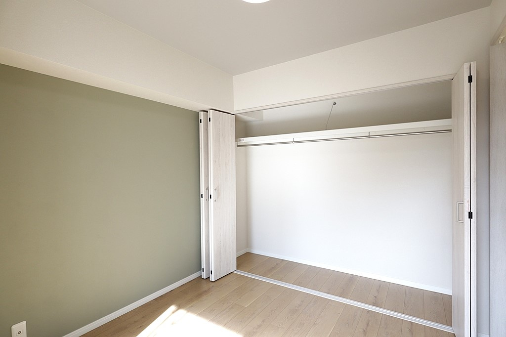 【寝室】の画像