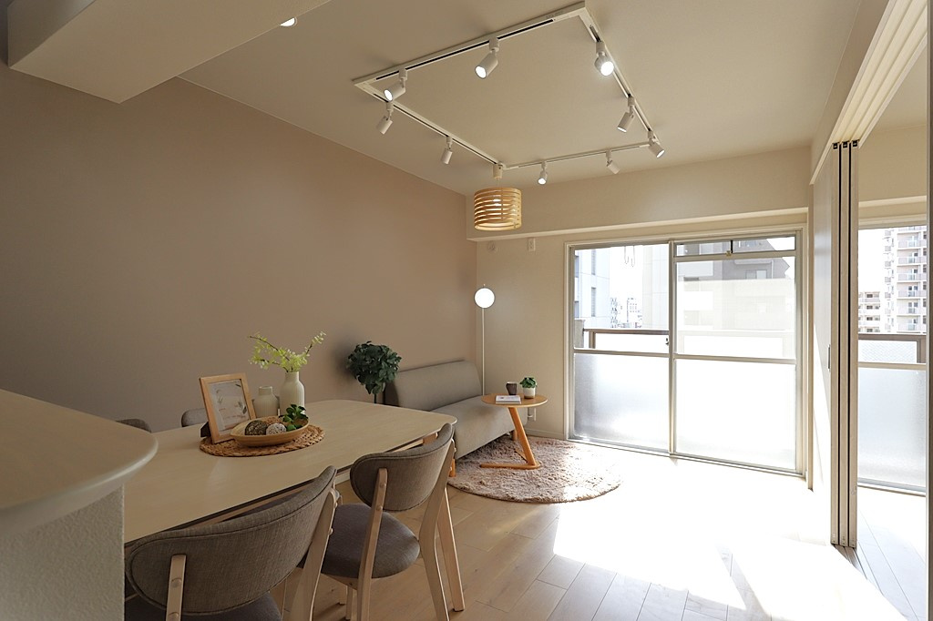 【居間・リビング】の画像