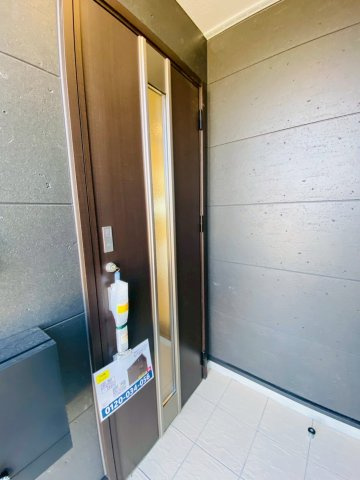 クレイドルガーデン／合志市御代志第3／１号棟の玄関