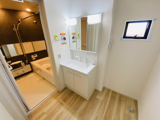 新築戸建て　成田市土屋１期　リガーレ２号棟の独立洗面台