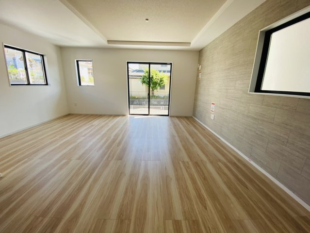 新築戸建て　成田市土屋１期　リガーレ２号棟の居間・リビング