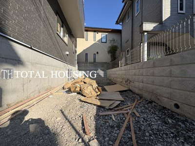 【前面道路含む現地写真】 | 小金井市東町5丁目　新築戸建　全1棟