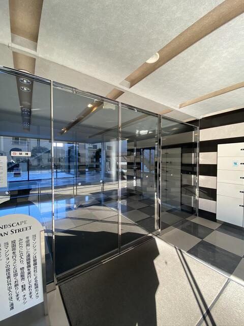 ランドスケイプアーバンストリートのエントランス