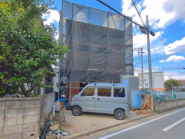 ふじみ野市福岡中央２丁目の新築一戸建の外観|2026年4月撮影　
上福岡駅徒歩12分の好立地に位置する省エネ基準適合の新築一戸建て！
20.8帖のLDKはゆったりとした家族のくつろぎ空間に♪
資料請求やご見学などお気軽にお問い合わせください。