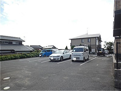 【駐車場】 | ルミエール 参番館 | 駐車場です
