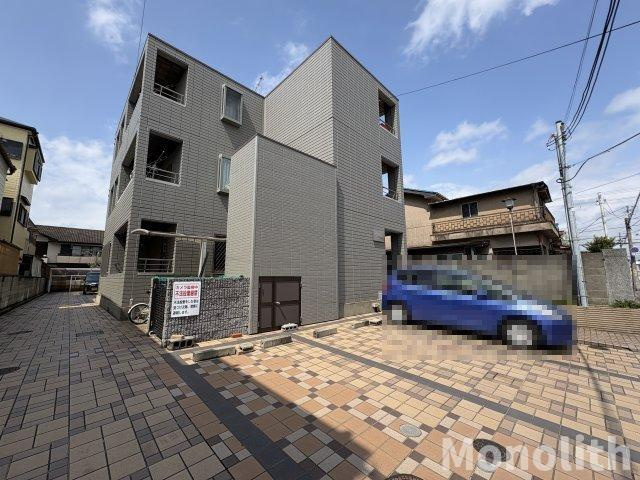 マローネ功信の駐車場