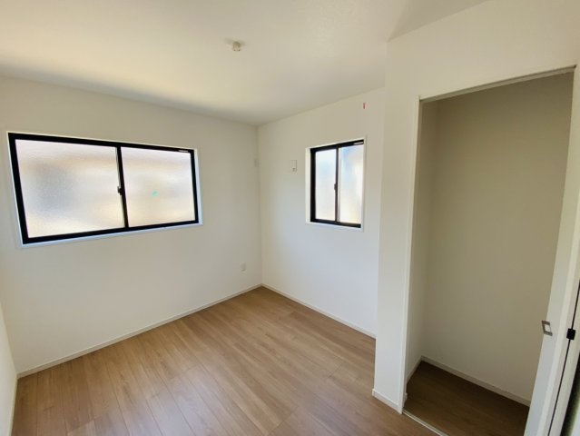 新築戸建て　成田市土屋１期　リガーレ　１号棟の洋室