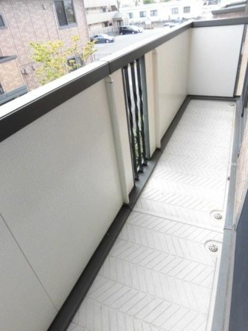 セジュール小森野Ⅱ　A棟のバルコニー|陽当たり良好なバルコニーです
