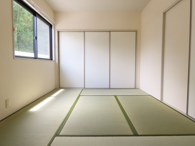 コスモスハイツ Aの和室