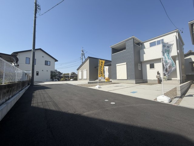 半田市板山町2丁目の前面道路含む現地写真