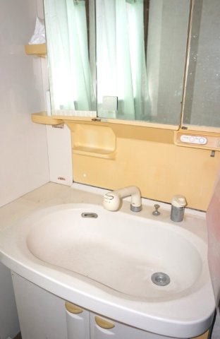 茂原市上林　中古戸建の独立洗面台|4LDK 駐車場2台（車種制限あり）南道路 都市ガス スーパーせんどう1.2km 閑静な分譲地