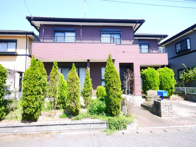 茂原市上林　中古戸建の外観|4LDK 駐車場2台（車種制限あり）南道路 都市ガス スーパーせんどう1.2km 閑静な分譲地