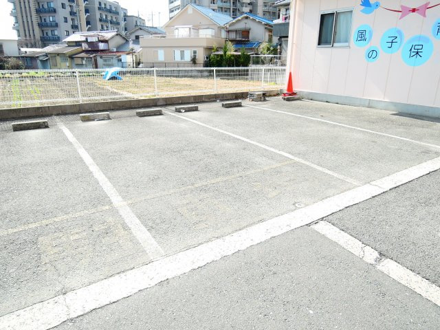 レジデンス真上の駐車場