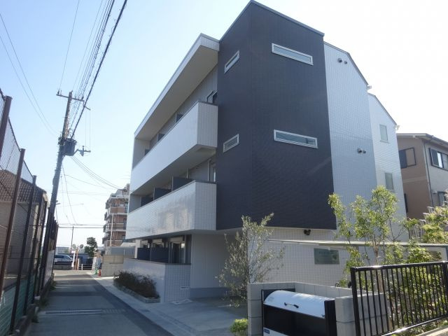 ダイワール宝塚の外観