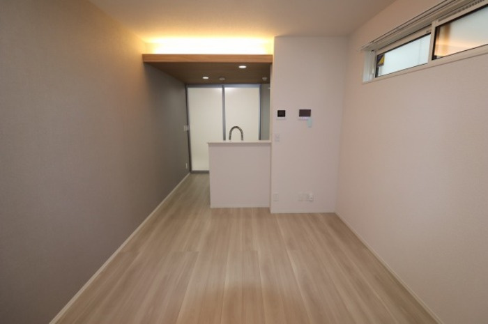 セレスティア大島の居間・リビング