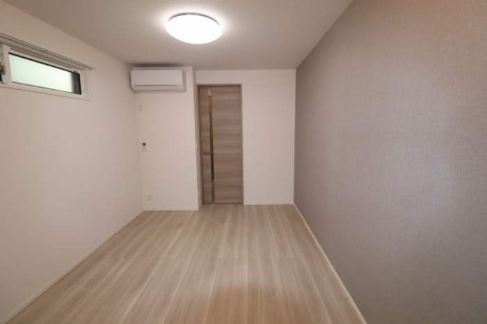 セレスティア大島の居間・リビング