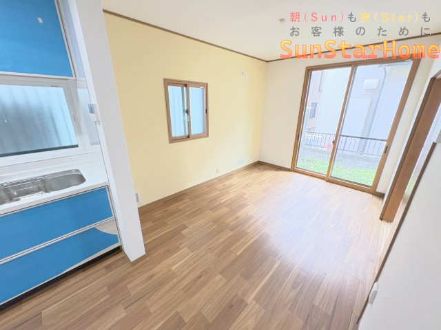 【サンスターホーム】青梅市河辺町7丁目　リフォーム中古戸建の居間・リビング