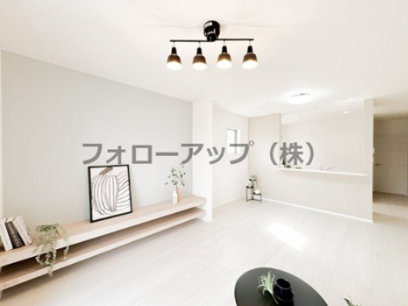 リーブルガーデン福津市西福間3丁目の居間・リビング